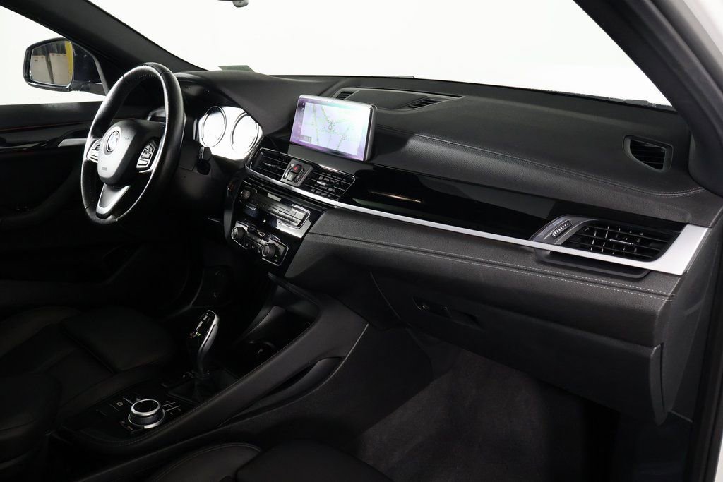 Used 2022 BMW X2 sDrive28i w/ Convenience Package image 9