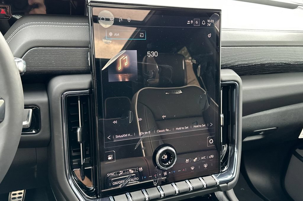 New 2026 GMC Yukon XL AT4 Ultimate AWD/4WD image 20