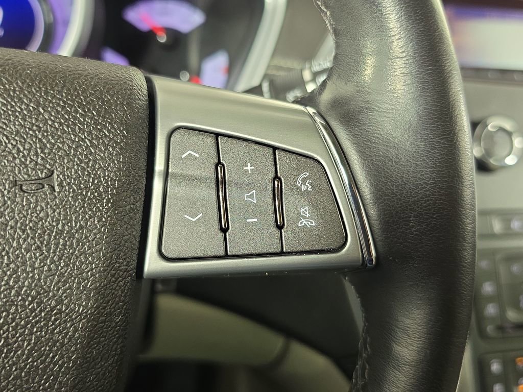 Used 2012 Cadillac SRX Luxury FWD image 15