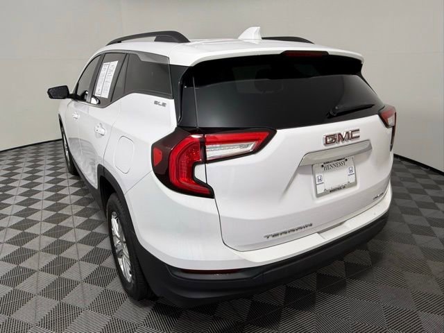 Used 2022 GMC Terrain SLE w/ Driver Convenience Package image 5