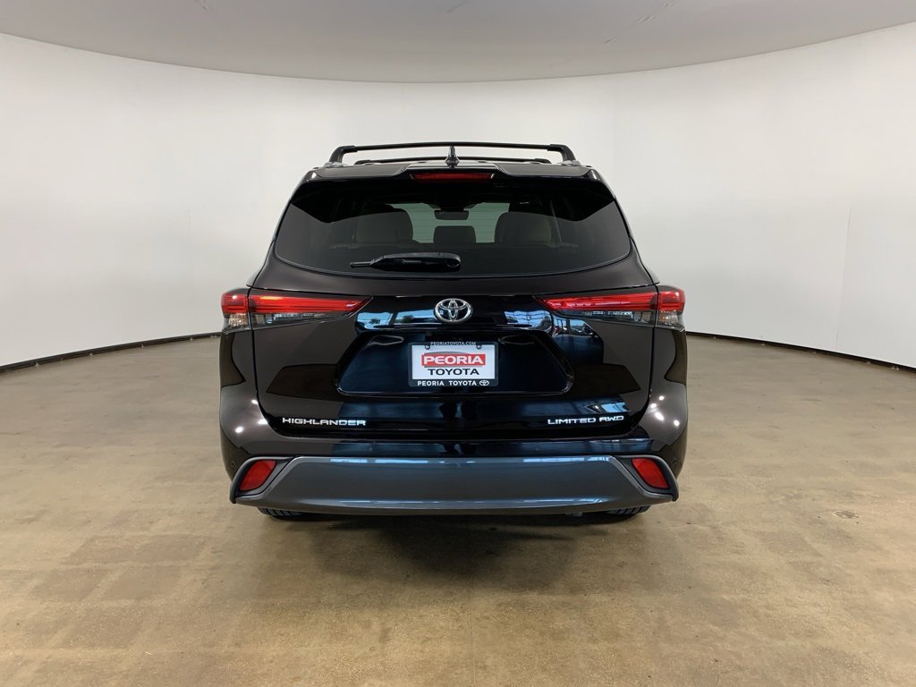 Used 2022 Toyota Highlander Limited image 10