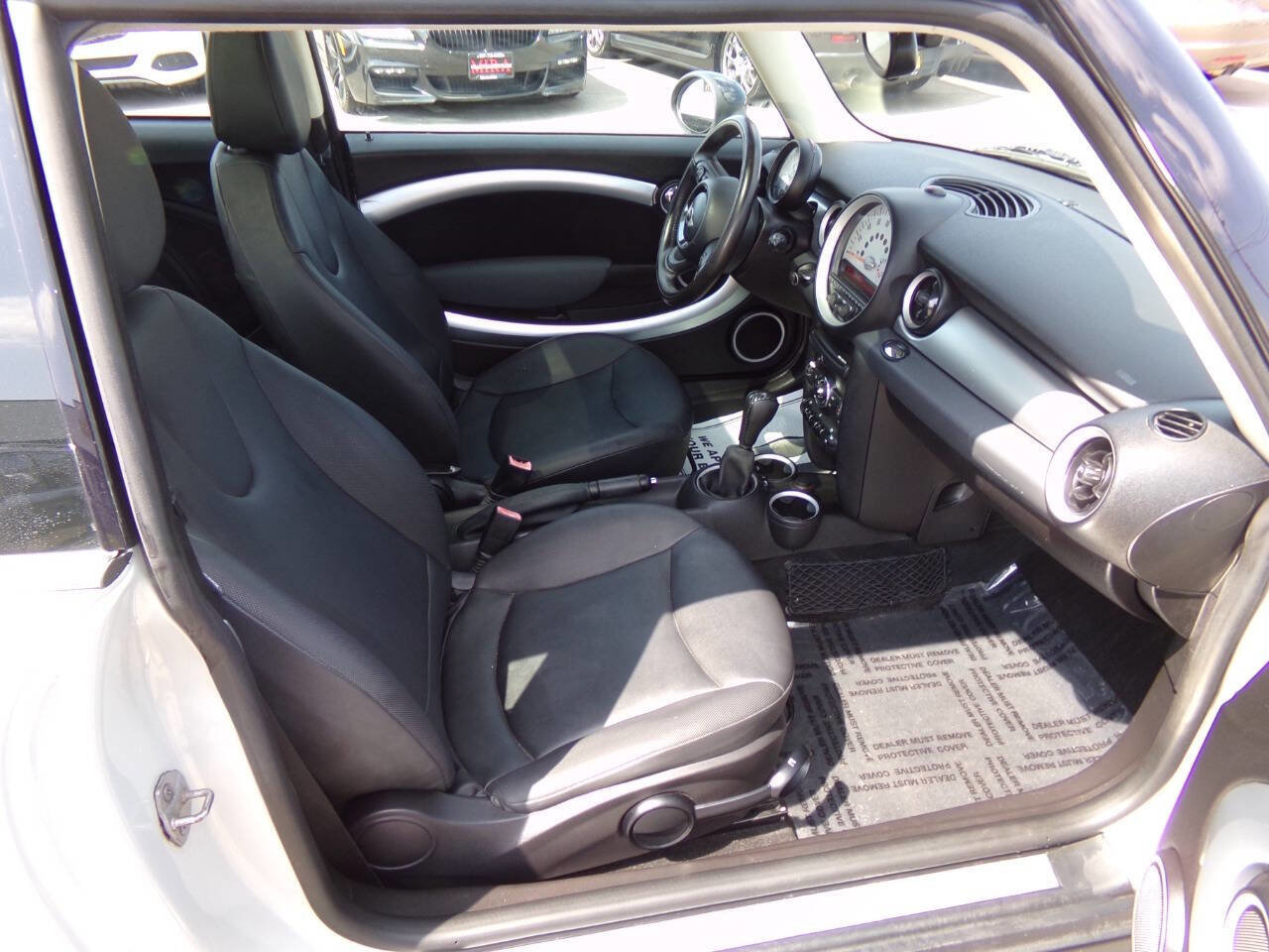 Used 2011 MINI Cooper Hardtop image 14