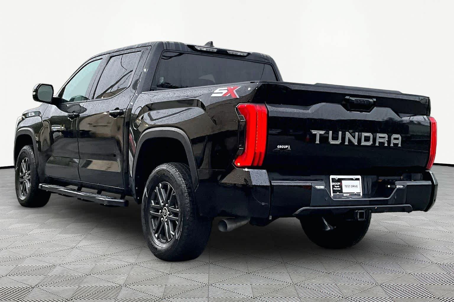 Used 2023 Toyota Tundra SR5 w/ SR5 Convenience Package AWD/4WD image 12