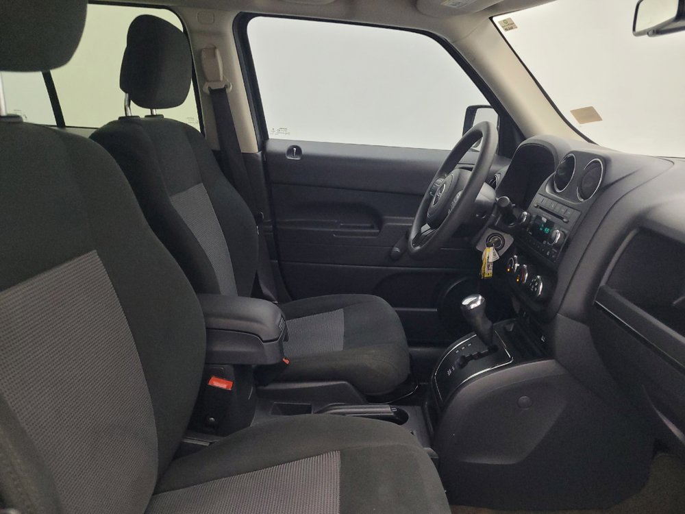 Used 2017 Jeep Patriot Sport FWD image 21