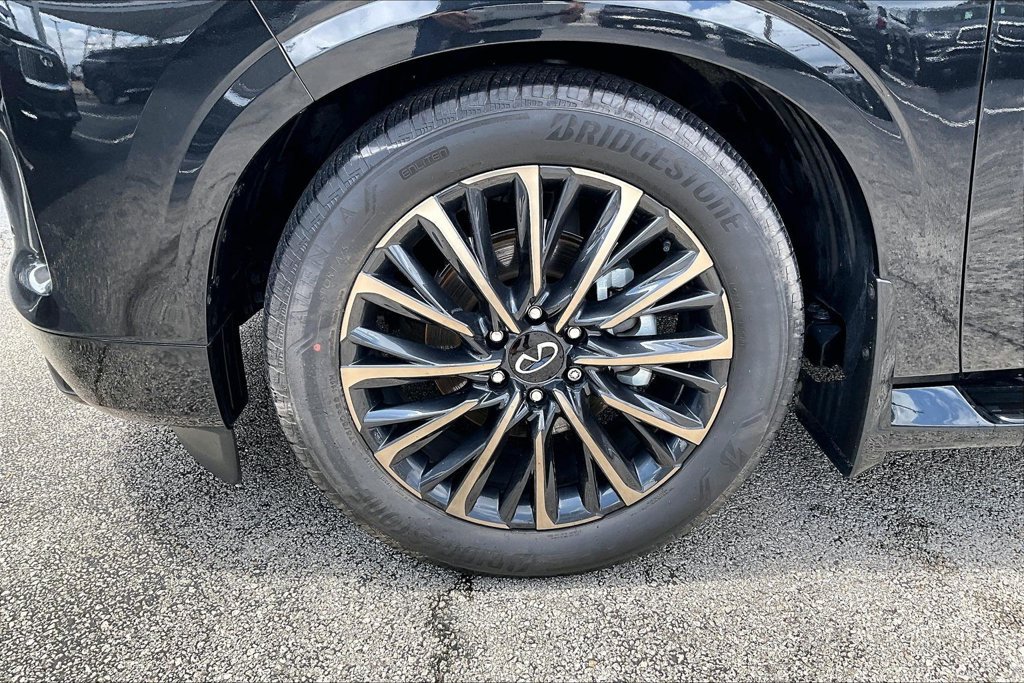 Used 2026 INFINITI QX80 Autograph w/ Premium Cargo Package AWD/4WD image 11