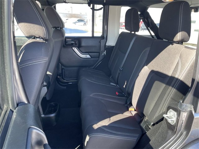 Used 2018 Jeep Wrangler Unlimited Sahara w/ Dual Top Group image 19