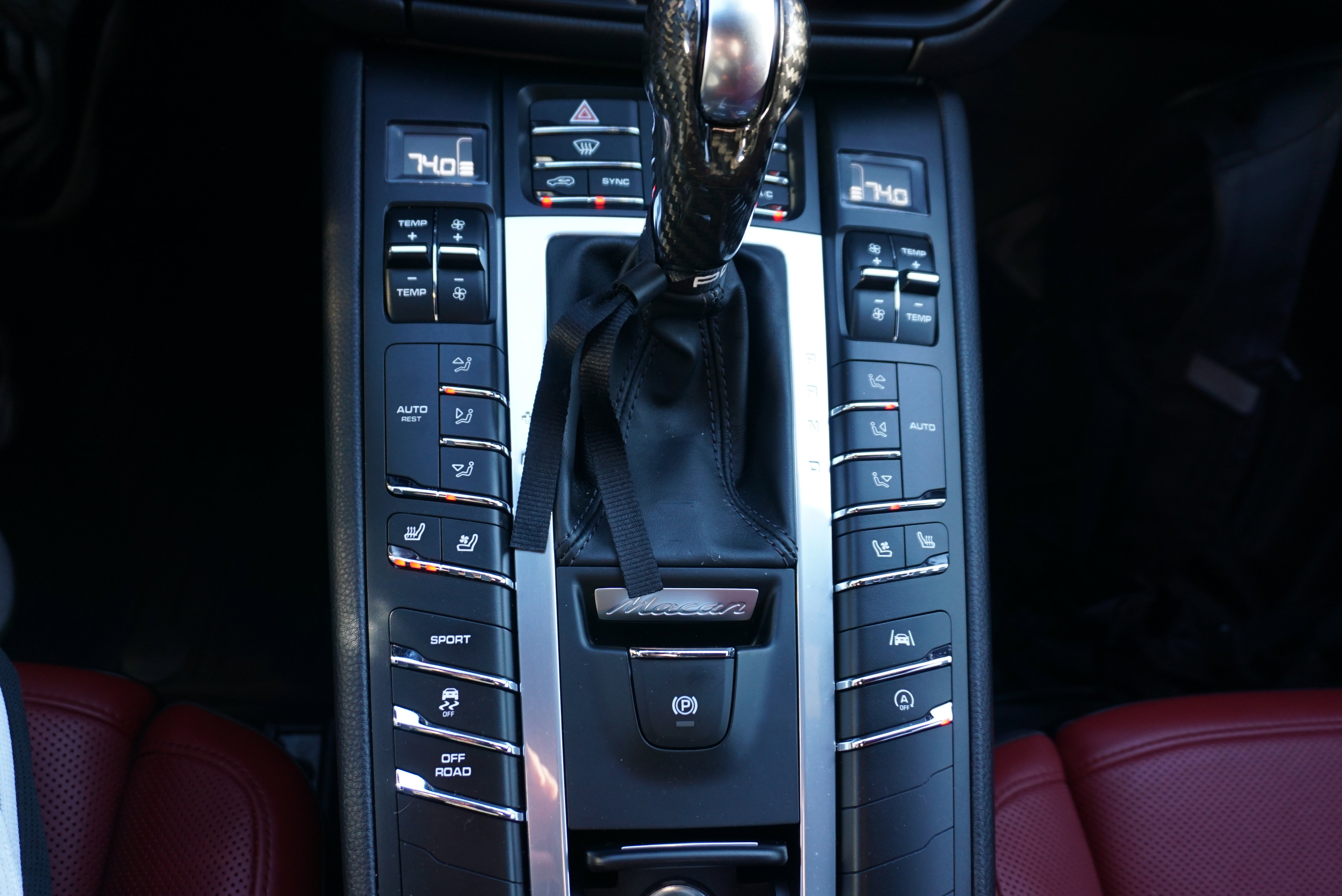 Used 2021 Porsche Macan S image 11