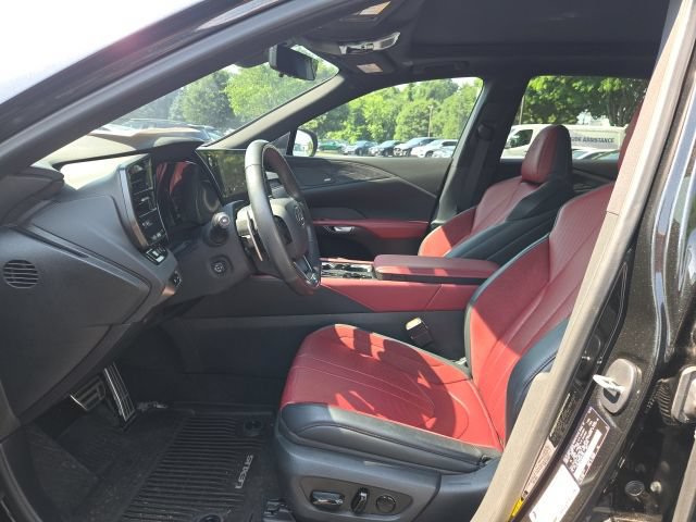 Used 2024 Lexus RX 500h F Sport w/ Convenience Package AWD/4WD image 3