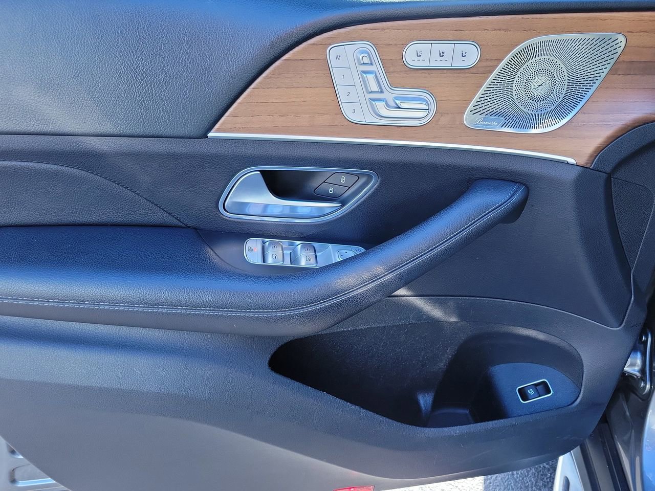 Certified 2022 Mercedes-Benz GLS 450 4MATIC image 22