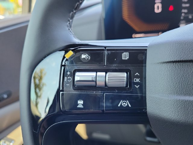New 2027 Kia Carnival EX FWD image 30