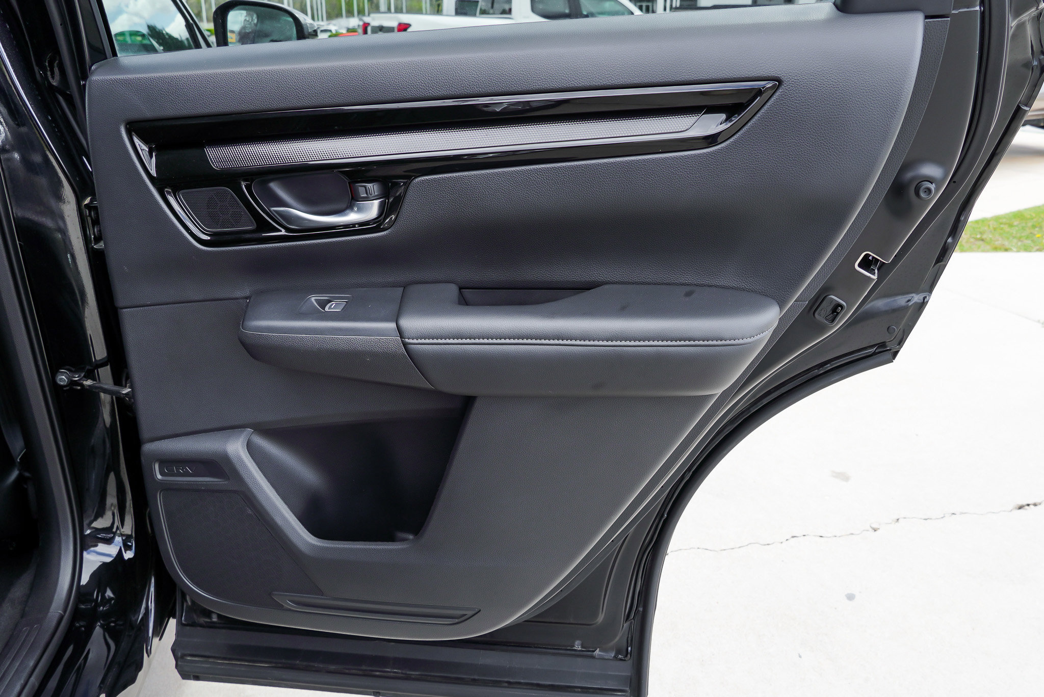 Used 2025 Honda CR-V EX-L image 30