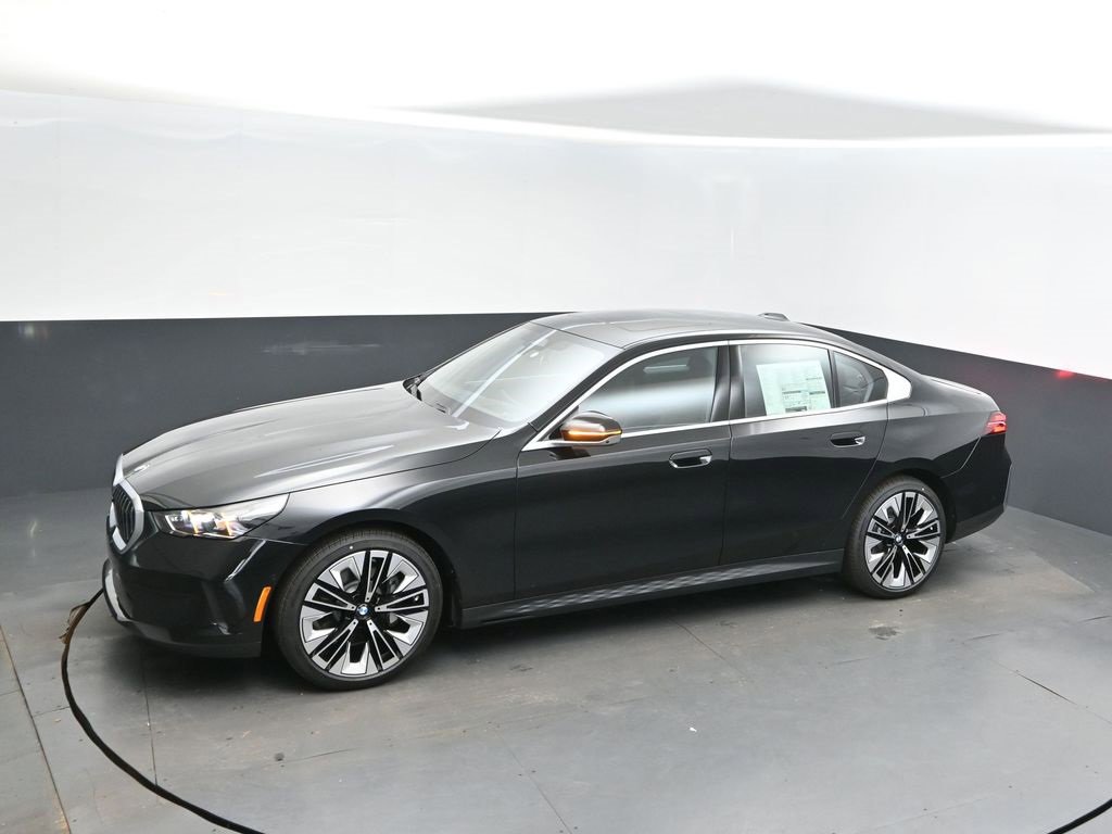 New 2026 BMW 530i w/ Premium Package image 30