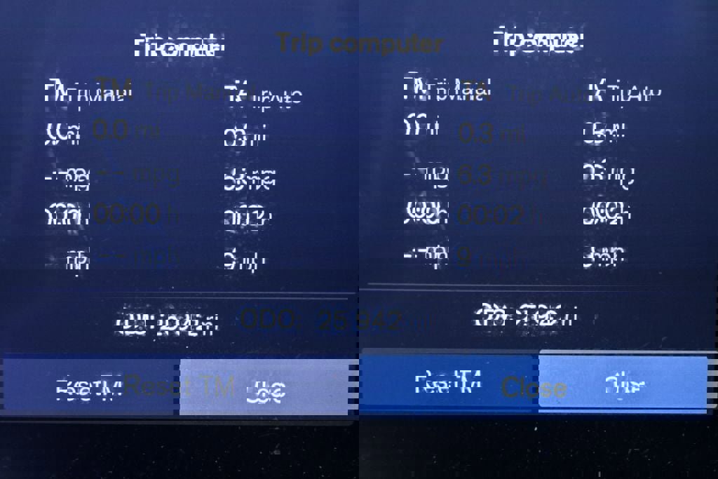 Certified 2023 Volvo XC60 B5 Plus w/ Climate Package image 13