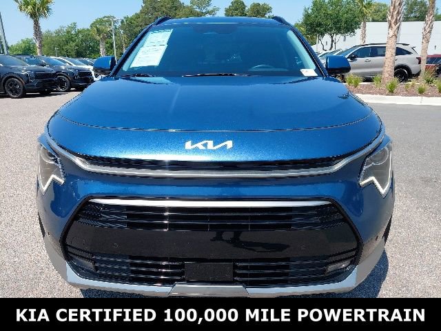 Certified 2025 Kia Niro SX FWD image 2
