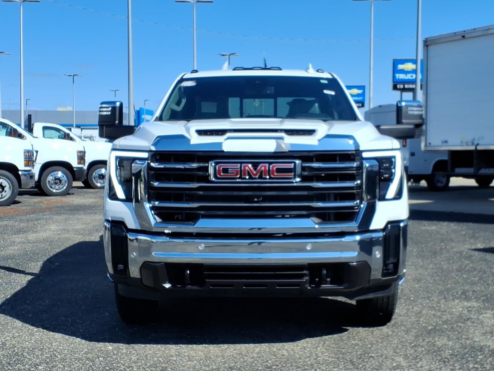 New 2025 GMC Sierra 3500 SLT w/ SLT Premium Package image 2