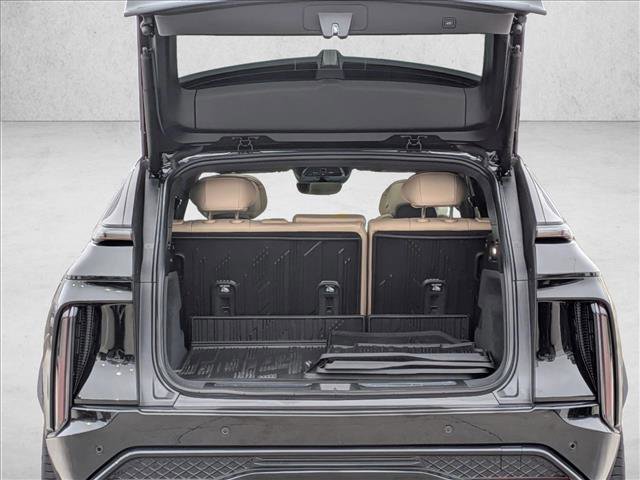 Used 2026 Cadillac Lyriq V image 6