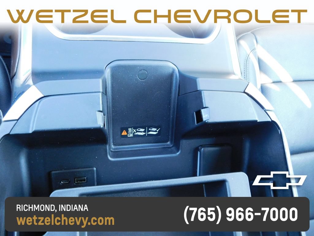 Used 2025 GMC Sierra 2500 SLT AWD/4WD image 44