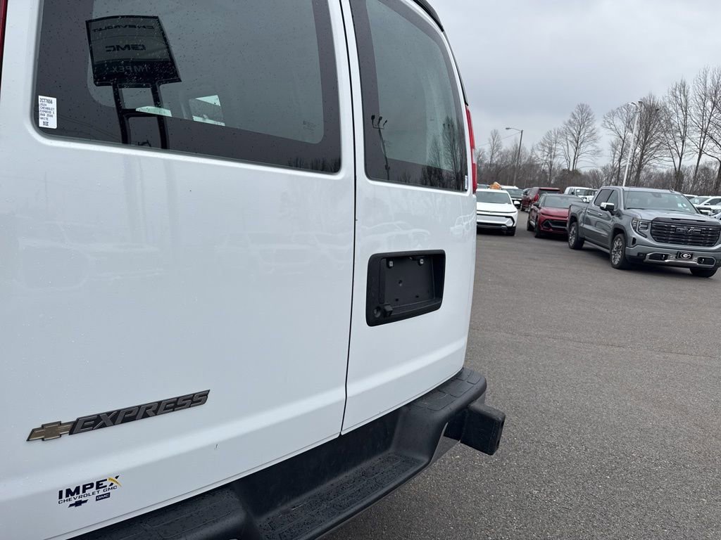 Used 2024 Chevrolet Express 2500 w/ Driver Convenience Package image 29