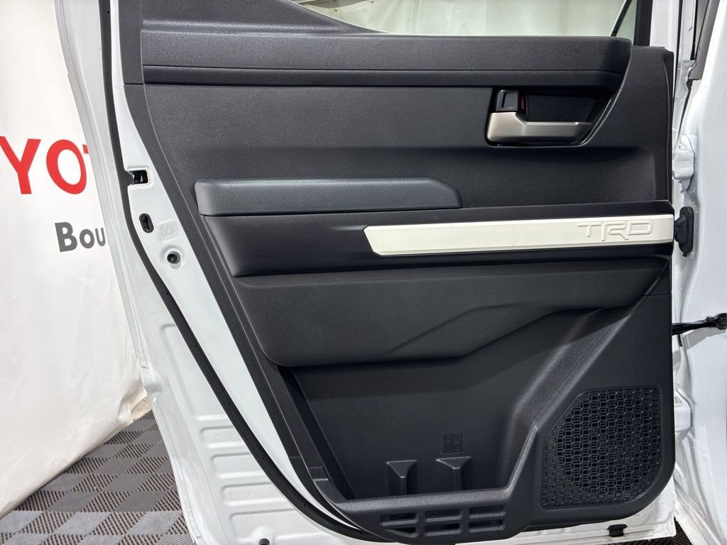 Used 2024 Toyota Tacoma TRD Sport AWD/4WD image 15