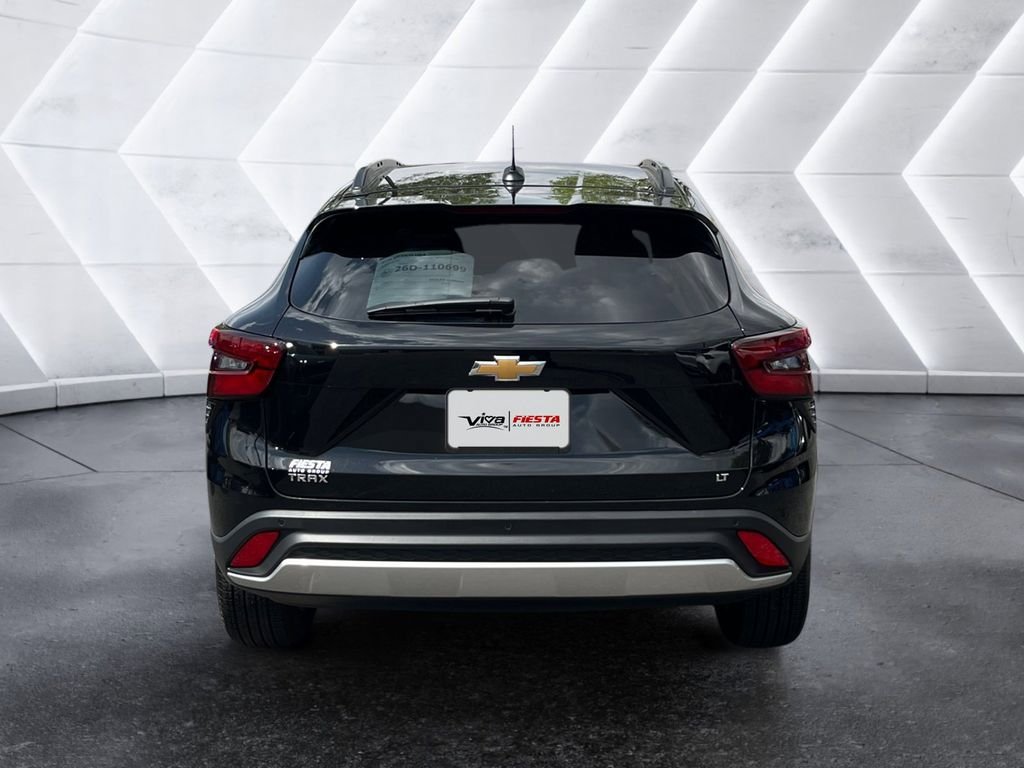 Used 2026 Chevrolet Trax LT w/ Driver Confidence Package FWD image 5