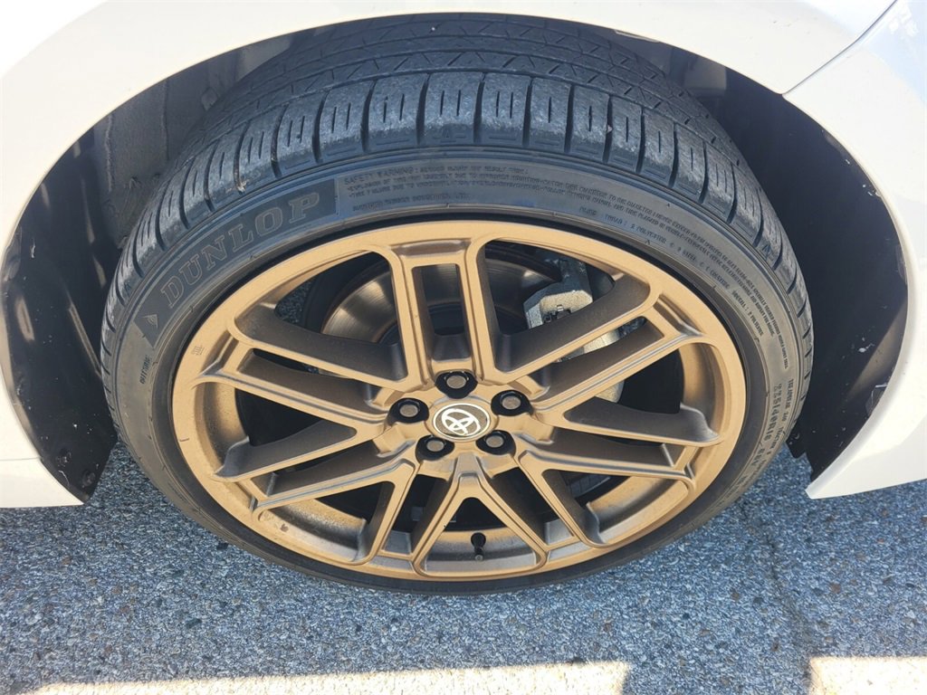 Used 2024 Toyota Corolla Sedan w/ SE Convenience Package image 4