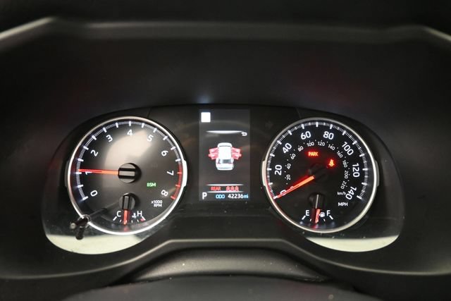 Used 2022 Toyota RAV4 XLE AWD/4WD image 14