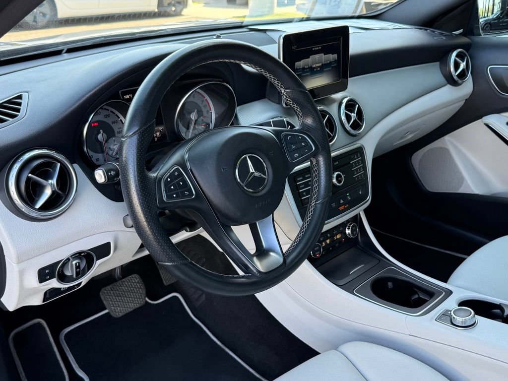 Certified 2017 Mercedes-Benz GLA 250 image 21