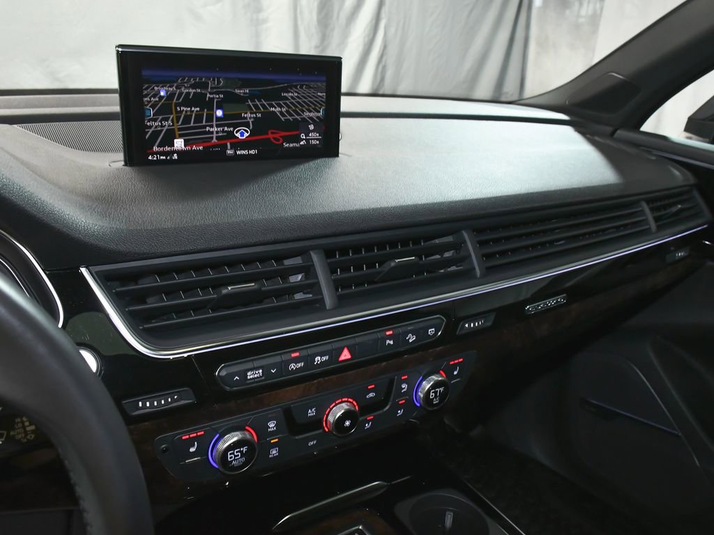 Used 2018 Audi Q7 3.0T Premium Plus AWD/4WD image 36