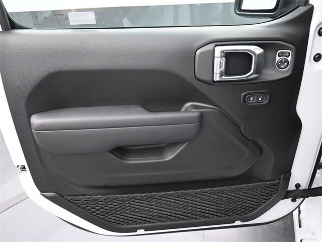 Used 2024 Jeep Gladiator Sport image 11