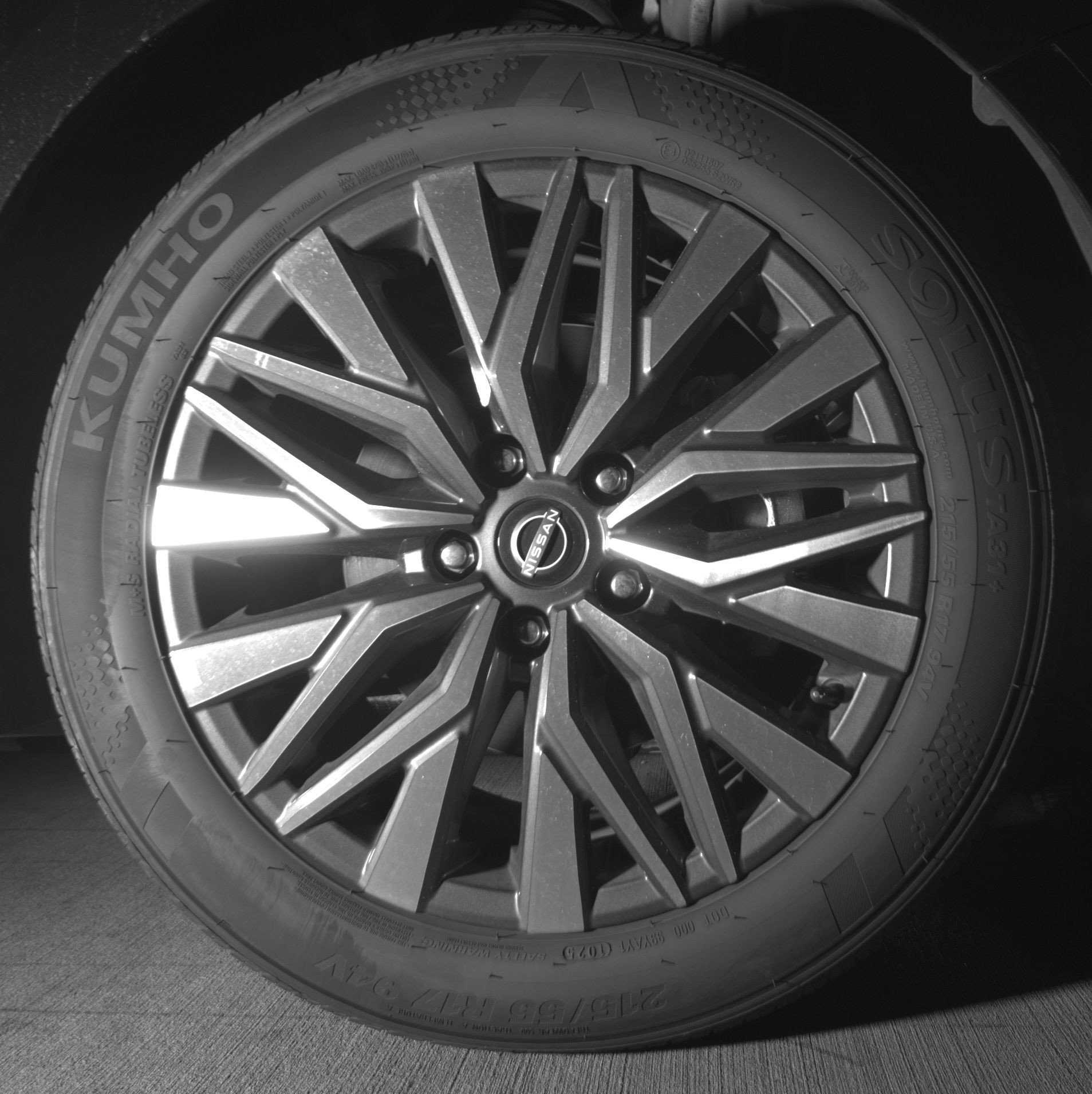 Used 2025 Nissan Altima 2.5 SV FWD image 13