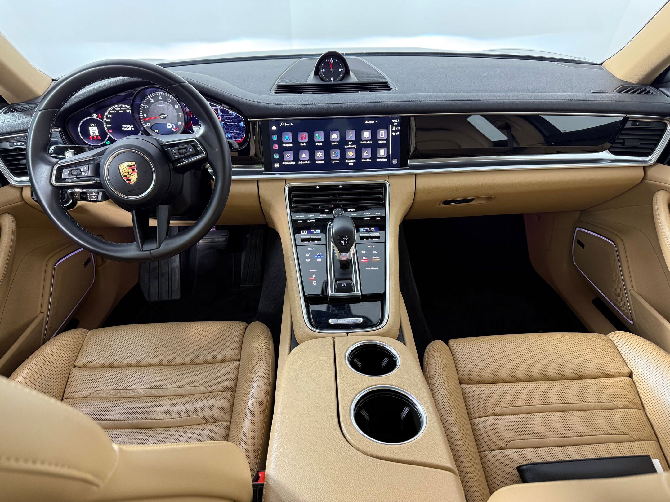 Used 2023 Porsche Panamera Platinum Edition image 20