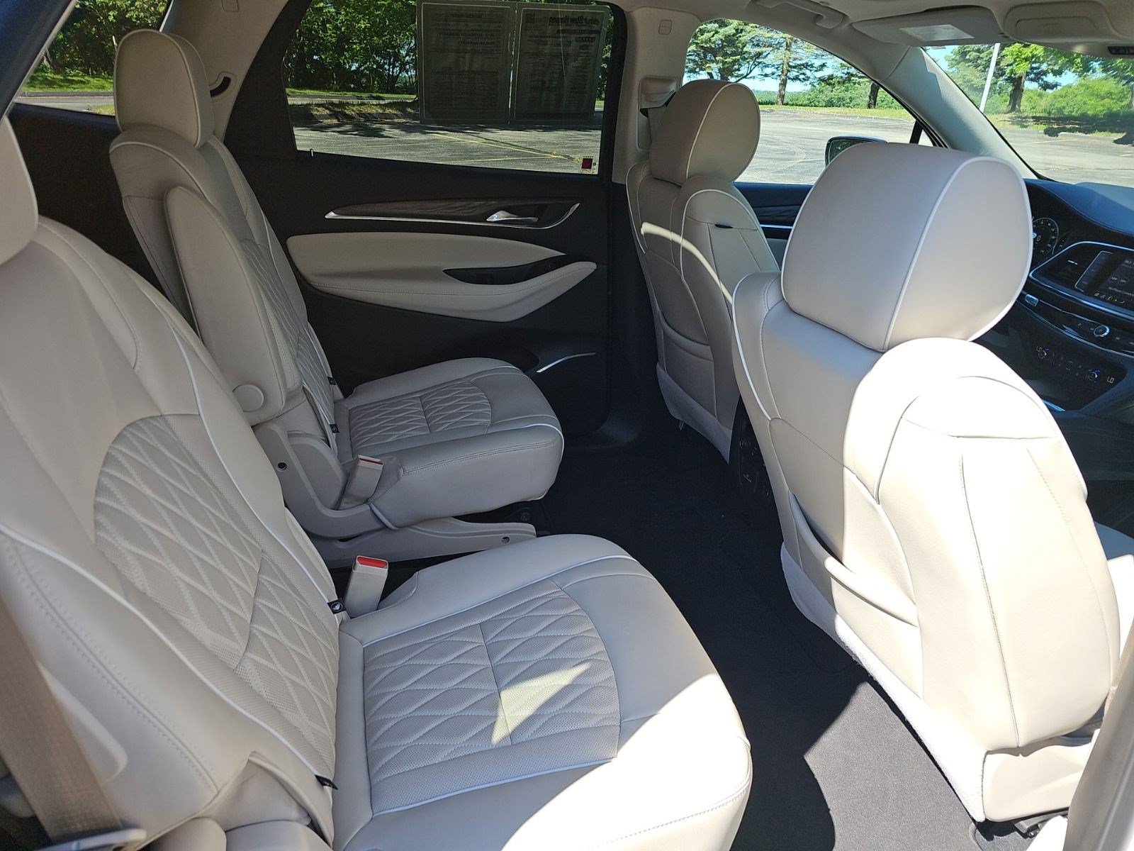Used 2023 Buick Enclave Avenir w/ Trailering Package, 5000 lbs. AWD/4WD image 16