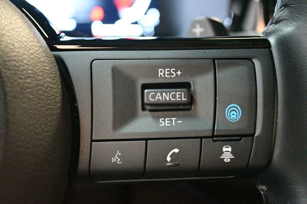 Used 2024 Nissan Pathfinder Platinum FWD image 69