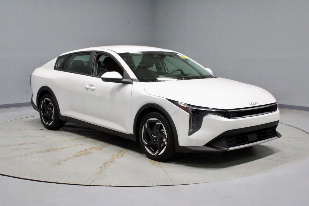 Used 2025 Kia K4 EX FWD image 1