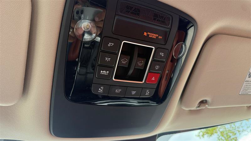 Used 2025 Kia Carnival SX Prestige FWD image 42