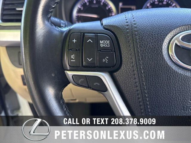 Used 2017 Toyota Highlander XLE FWD image 25