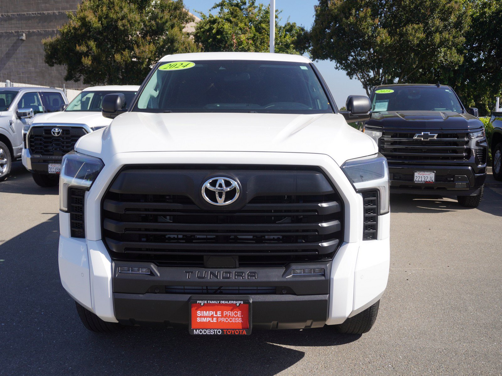 Used 2024 Toyota Tundra SR5 w/ SR5 Convenience Package AWD/4WD image 4