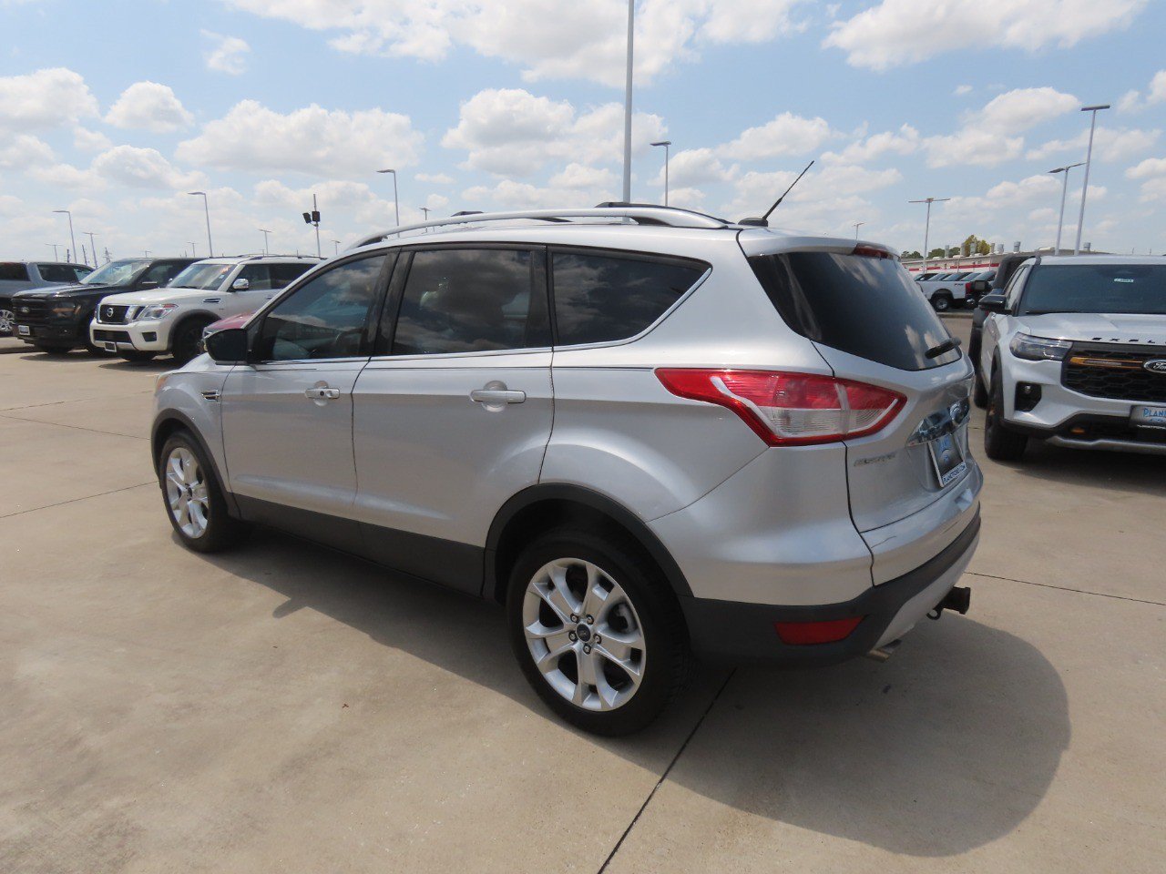 Used 2016 Ford Escape Titanium FWD image 17