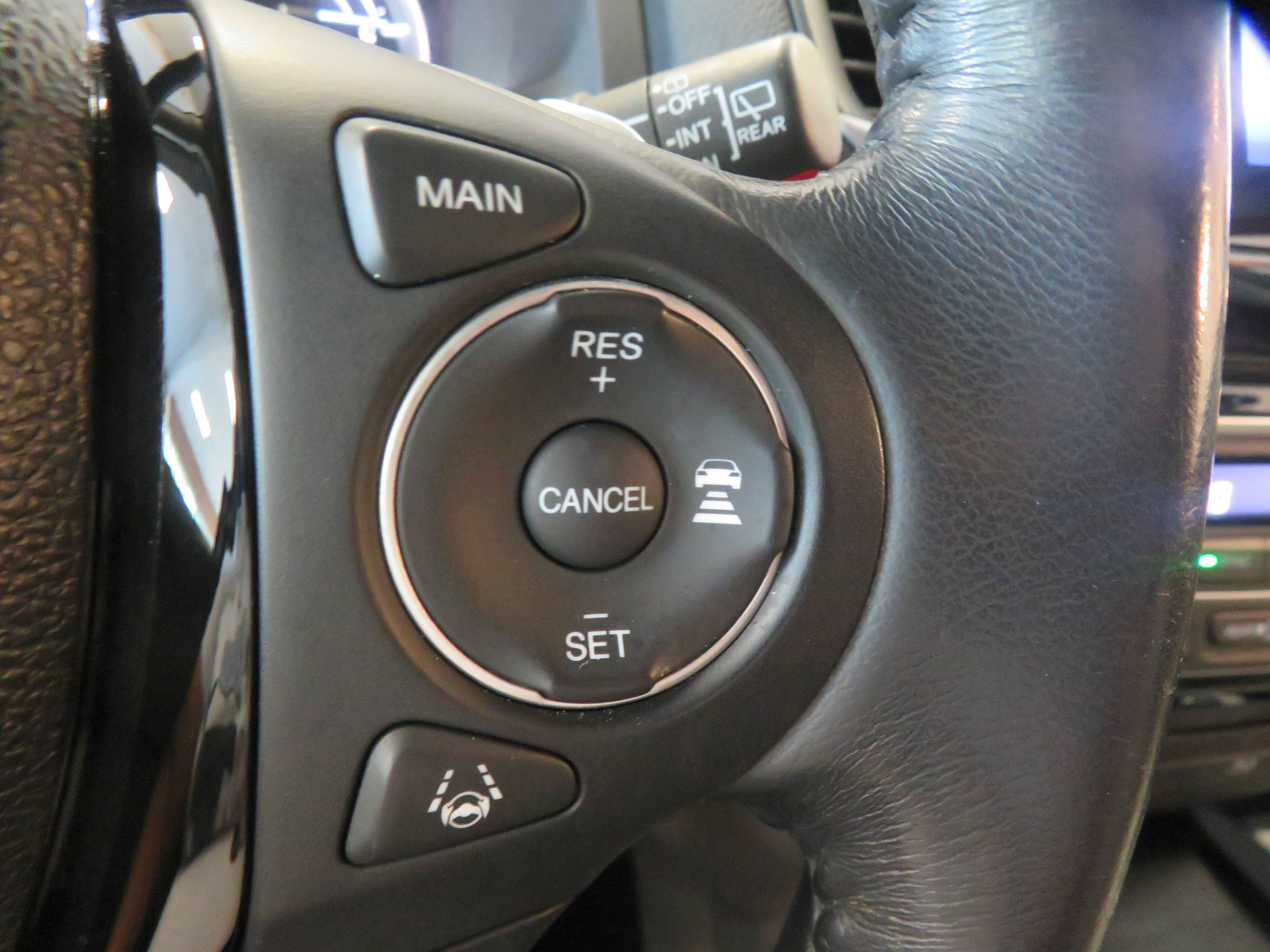 Used 2017 Honda Pilot Touring image 38