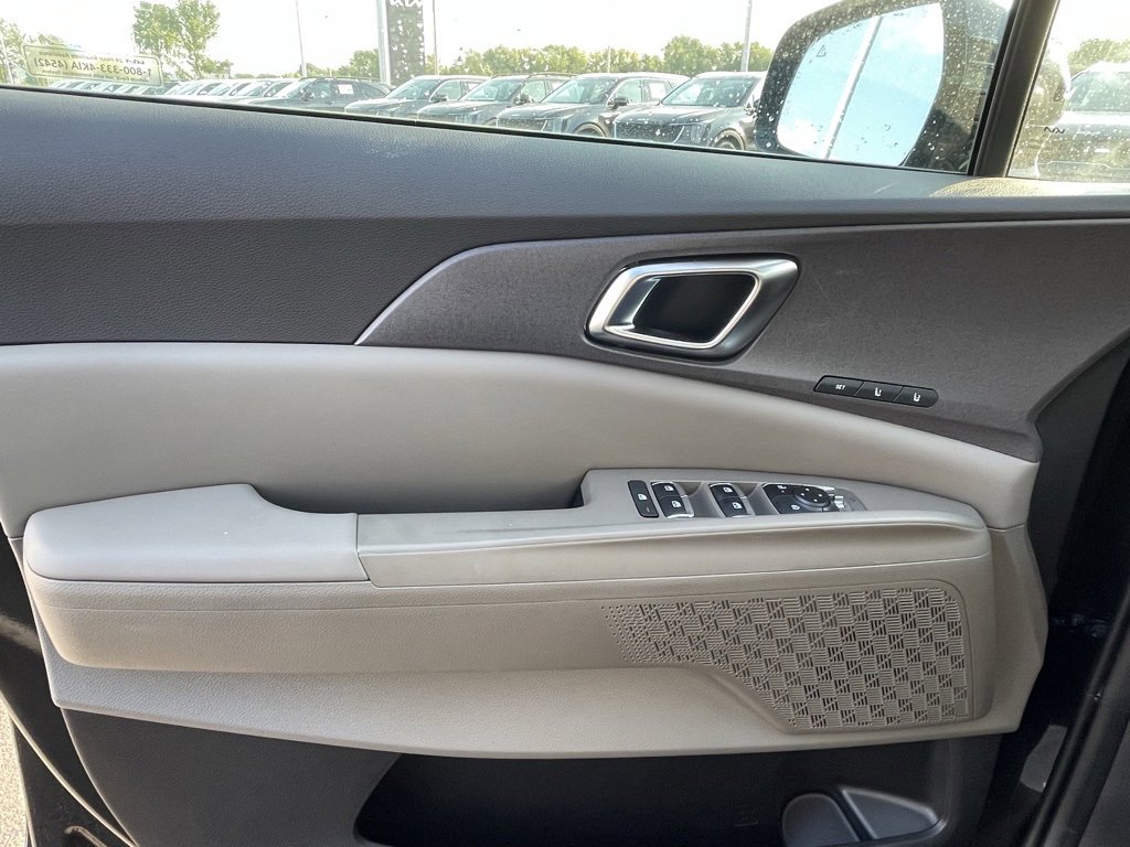 New 2026 Kia Carnival SX image 19