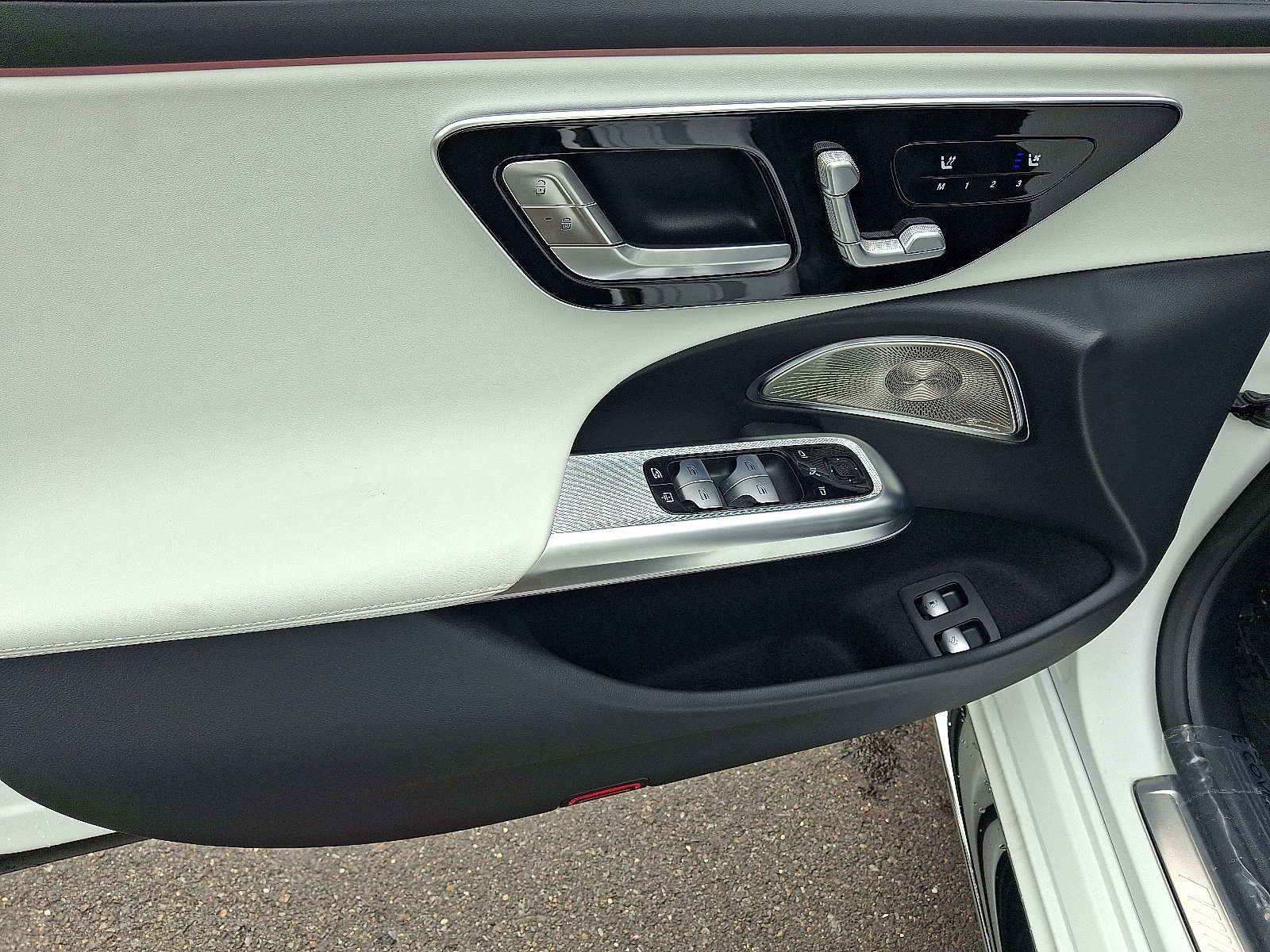 New 2026 Mercedes-Benz E 53 AMG e 4MATIC Sedan image 10