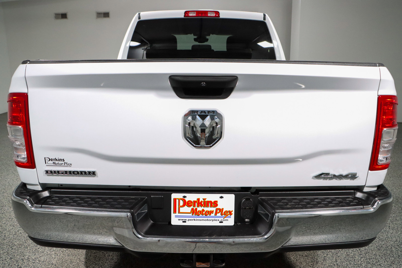 Used 2023 RAM 2500 Big Horn w/ Cold Weather Group AWD/4WD image 8