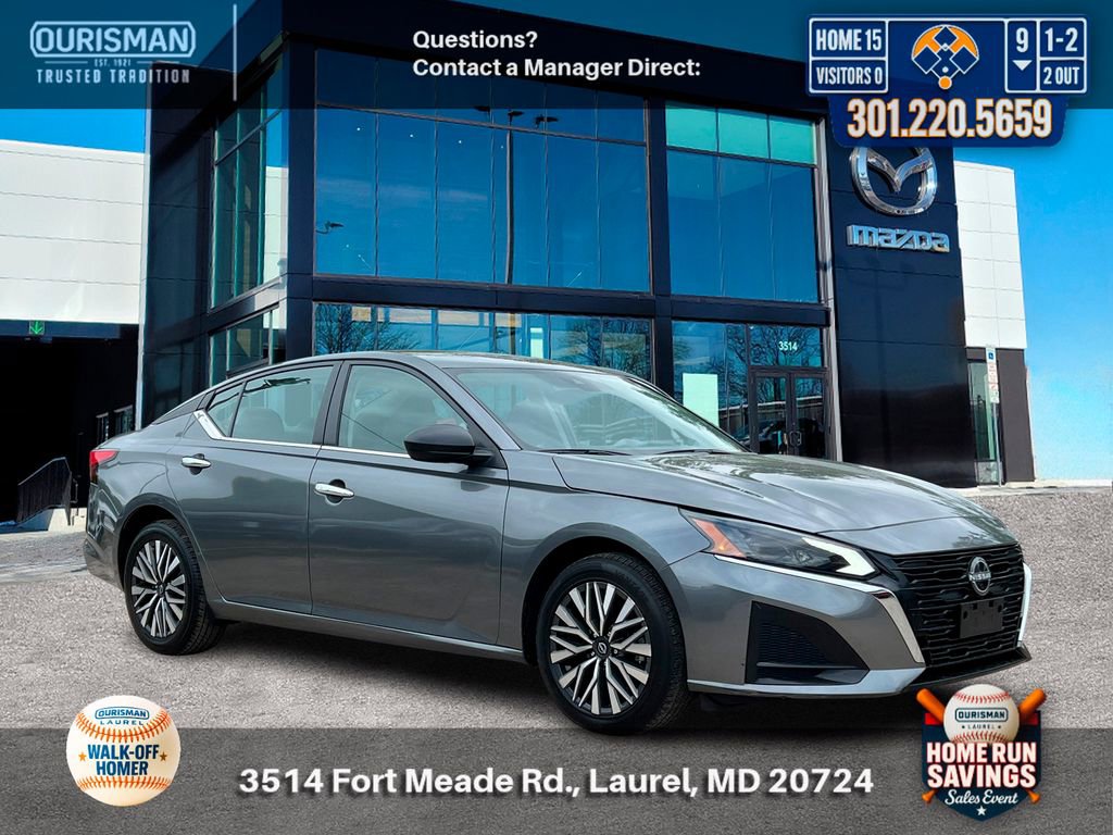 Used 2024 Nissan Altima 2.5 SV AWD/4WD image 1