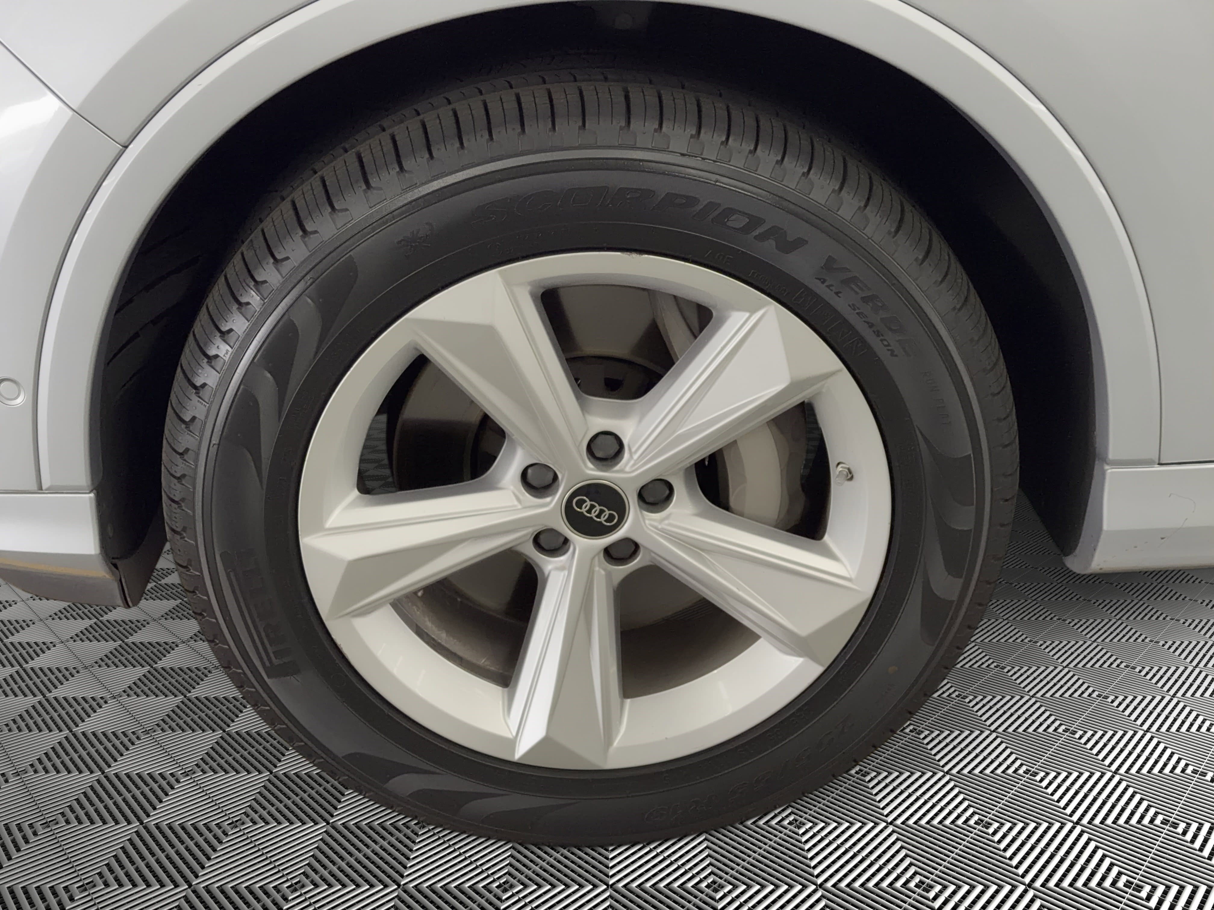 Certified 2022 Audi Q7 3.0T Premium image 12