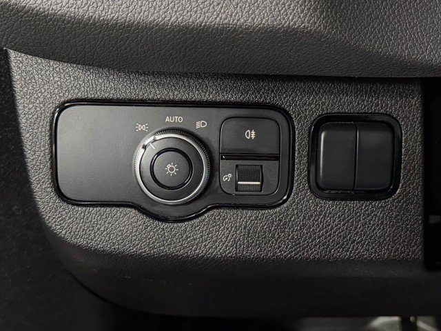 Used 2021 Mercedes-Benz Sprinter 2500 image 26