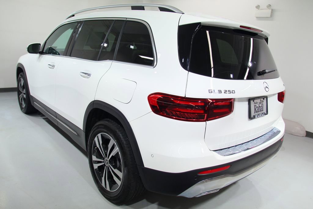 Certified 2025 Mercedes-Benz GLB 250 4MATIC image 16
