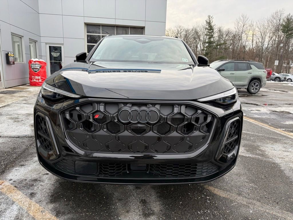 Used 2025 Audi SQ5 Premium Plus w/ Premium Plus Package image 4