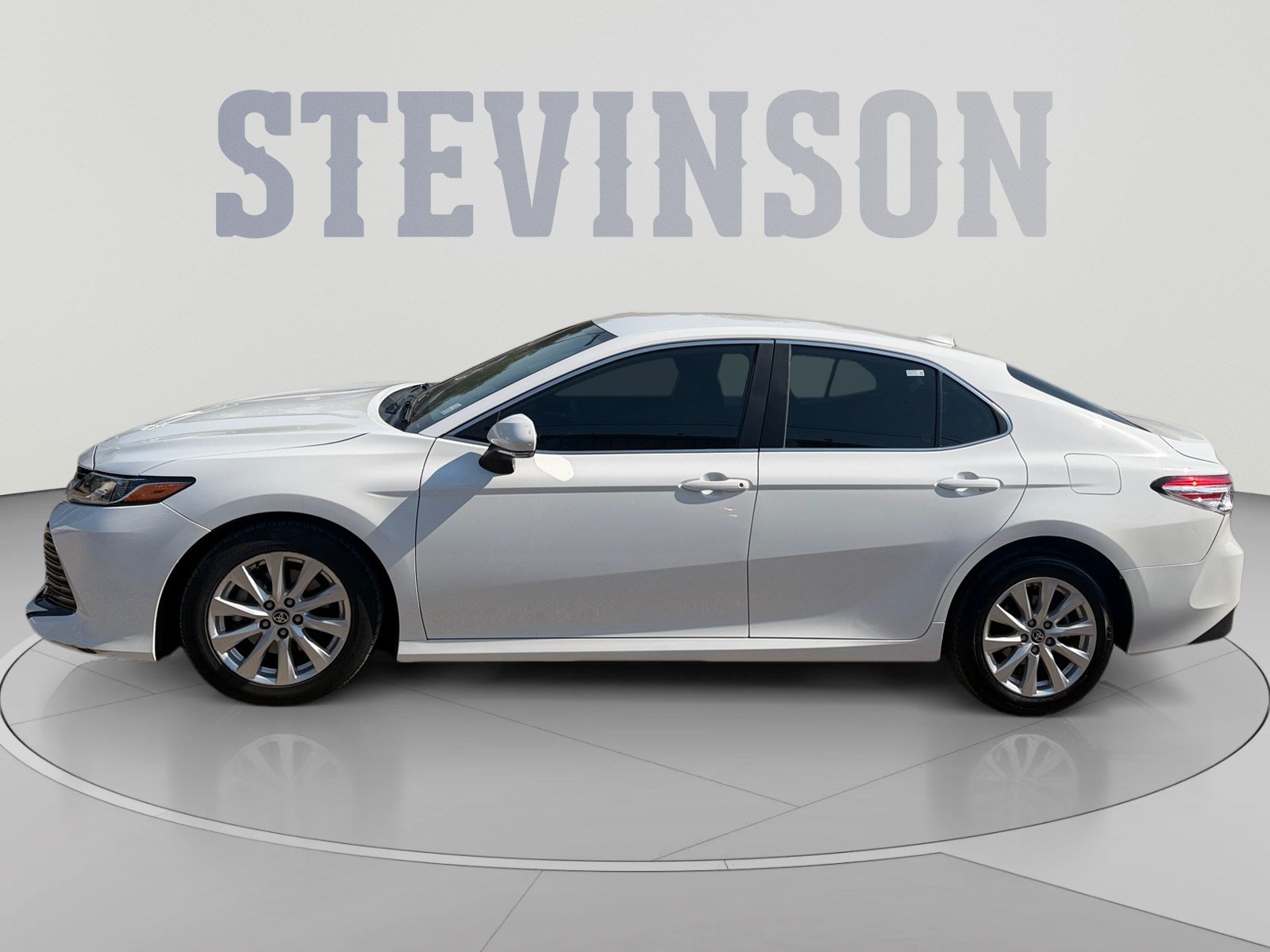 Used 2020 Toyota Camry LE w/ Convenience Package AWD/4WD image 2