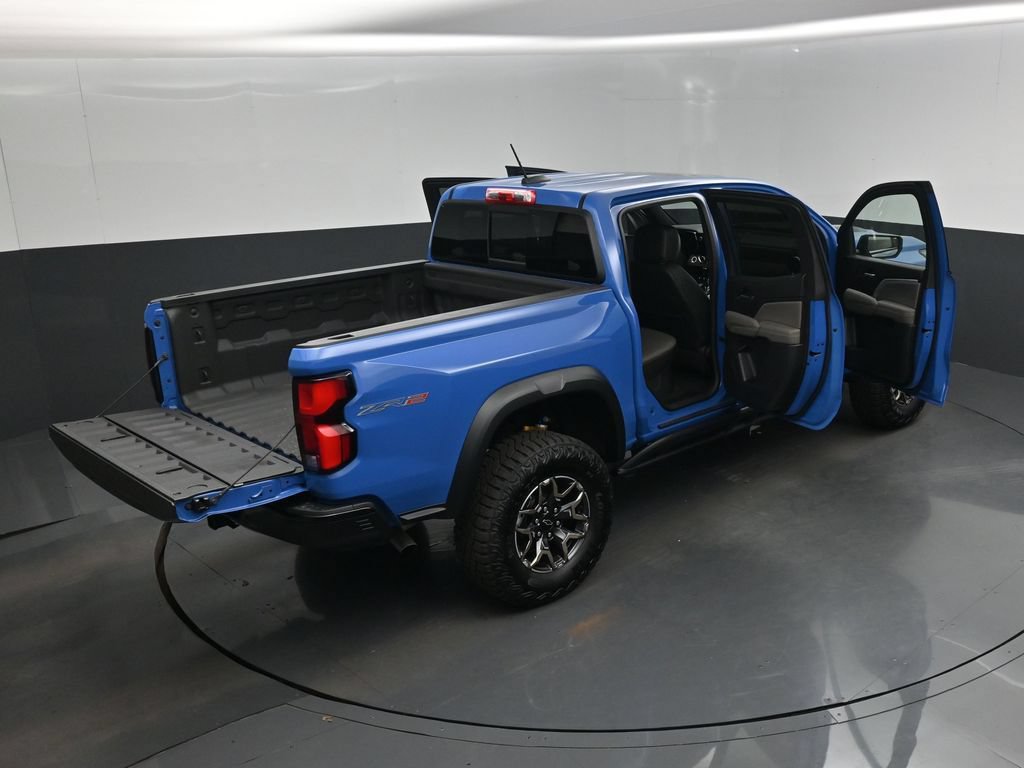 Used 2026 Chevrolet Colorado ZR2 w/ Technology Package AWD/4WD image 29