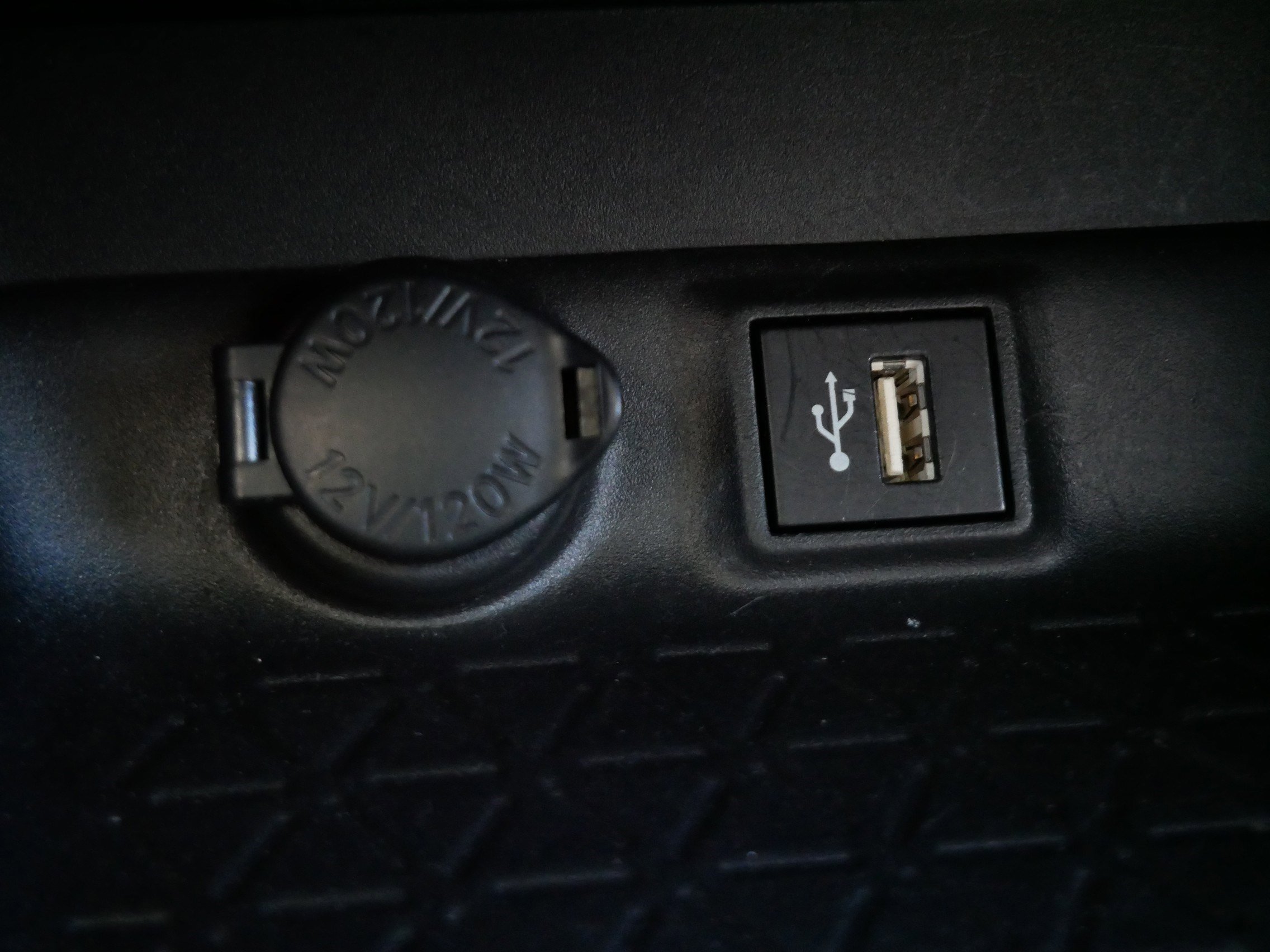 Certified 2024 Toyota RAV4 LE image 31